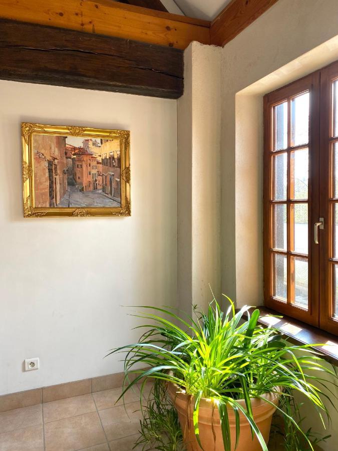 Domaine Du Cellier De La Couronne Bed & Breakfast Sézanne Dış mekan fotoğraf