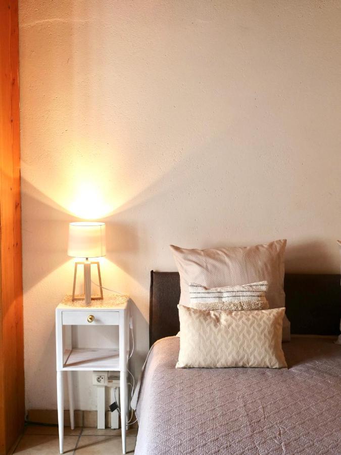 Domaine Du Cellier De La Couronne Bed & Breakfast Sézanne Dış mekan fotoğraf